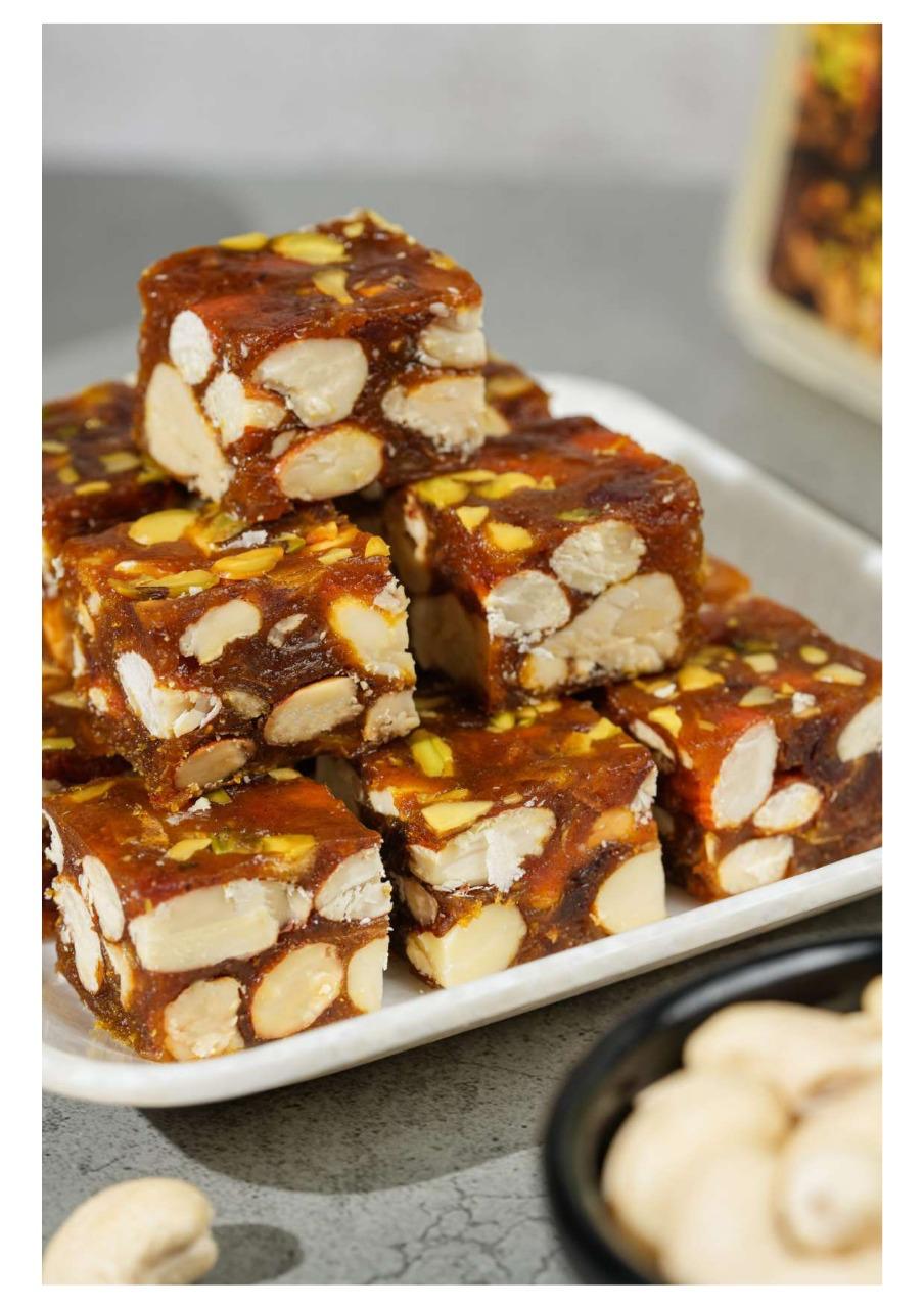 Khajur Anjeer Delight - Date and Anjeer Barfi (500 grams)
